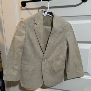 Boys Izod Linen Suit. 4T.